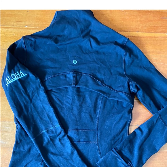 lululemon aloha jacket